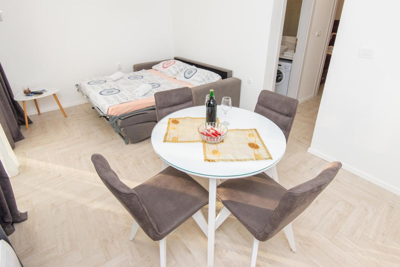Villa Providenca Apartments Tivat Exterior photo
