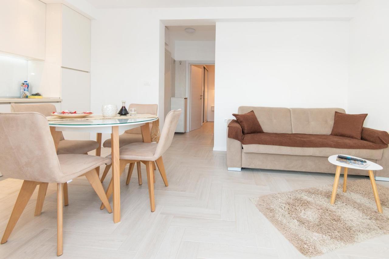 Villa Providenca Apartments Tivat Exterior photo