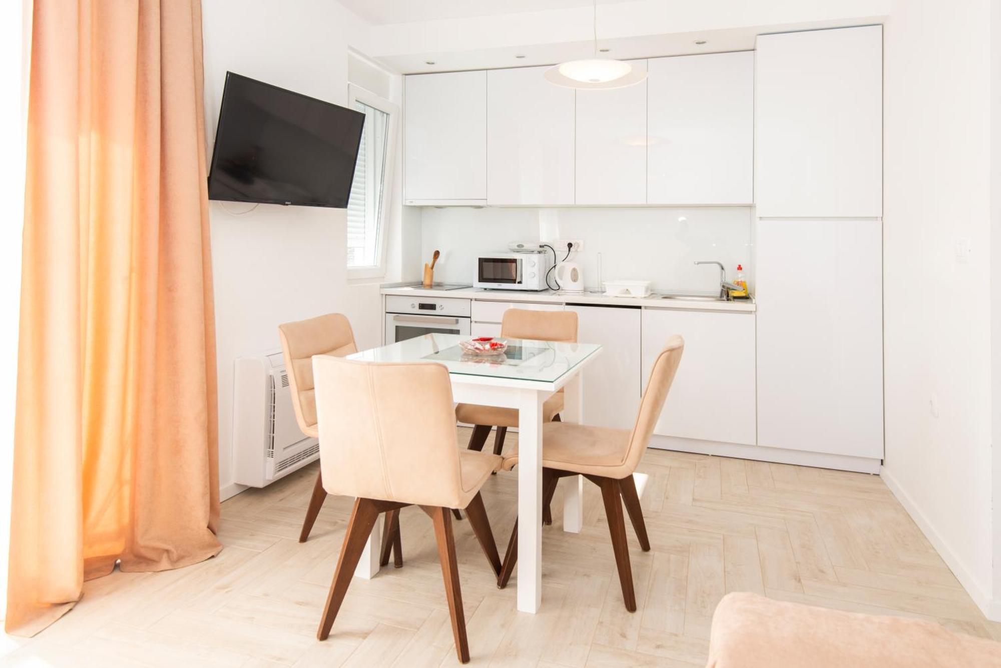 Villa Providenca Apartments Tivat Exterior photo